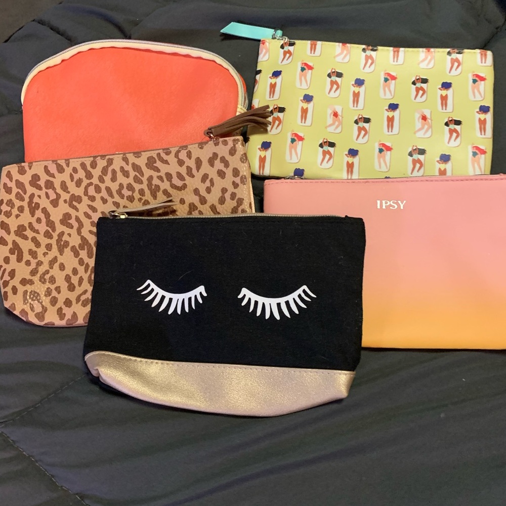 New cosmetic bags